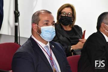 Entrega del título de Hijo Predilecto a Luis Arencibia a título póstumo/Francisco Javier Santana y TA.